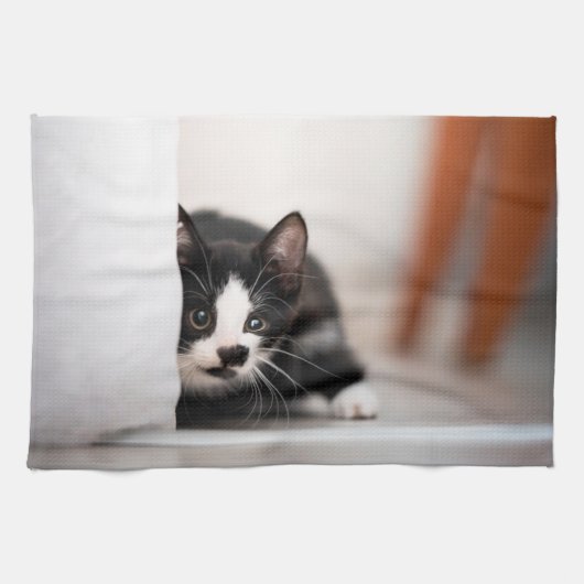 Cutest Baby Animals | Black & White Kitten キッチンタオル (横)