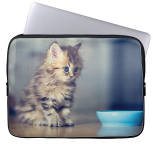 Cutest Baby Animals Blue-eyed Persian Kitten ラップトップスリーブ