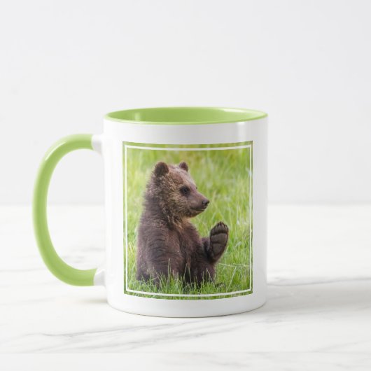 Cutest Baby Animals | Brown Bear Cub Wave マグカップ (左)