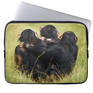 Cutest Baby Animals   Three Chimpanzees Hugging ラップトップスリーブ
