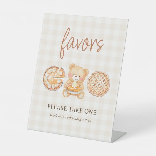 Cutie Pie Gingham Teddy Bear Baby Shower Favors 台座サイン (正面)