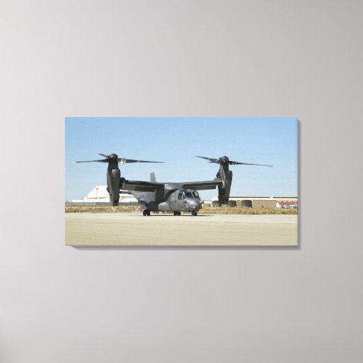 CV-22オスプレイが離陸の準備をする キャンバスプリント (正面)
