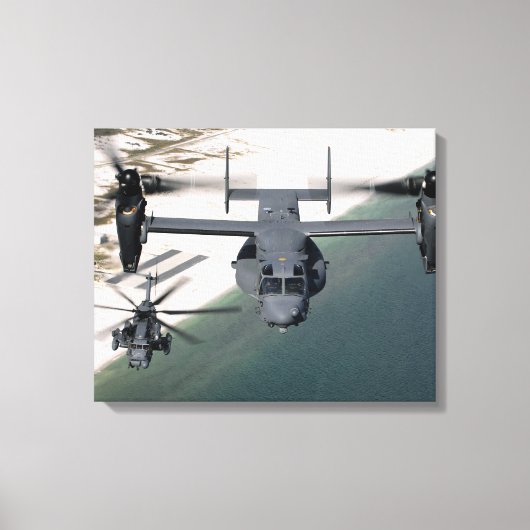 CV-22オスプレイとMH-53が低く舗装 キャンバスプリント (正面)