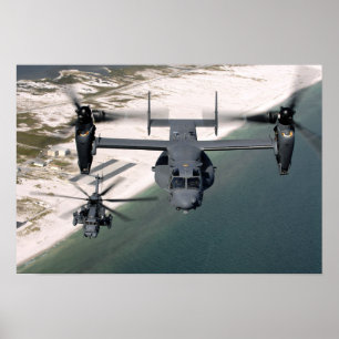 CV-22オスプレイとMH-53が低く舗装 ポスター