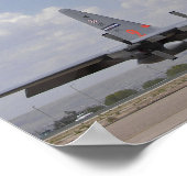 CV-22オスプレイはC-130ヘラクレスの上空を飛行する ポスター (角)