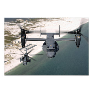 CV-22ミサゴおよびMH-53は低速を舗装します フォトプリント