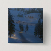 Cwmボタンへようこそ 缶バッジ (正面)