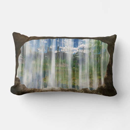 Cwm枕の窓 ランバークッション (正面)