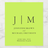 Cyber Lime Jet Black Minimalistic Suite Wedding ワインラベル (シングルラベル)