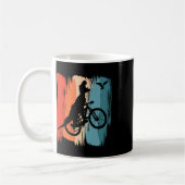 Cycling T-rex Dinosaur Mountain Biking Dino Riding コーヒーマグカップ (左)