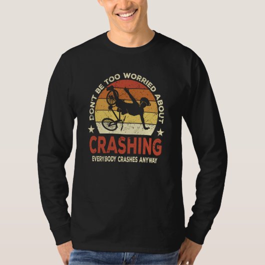 Cyclocross Crash With Cyclocross Bike Tシャツ (正面)