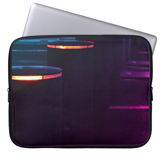 Cylons in Berlin ラップトップスリーブ (正面)