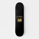 Cymru Shield - Gold on Black スケートボード (正面)