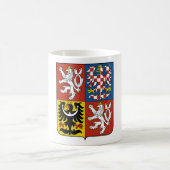 CZチェコスロバキア共和国の紋章付き外衣 コーヒーマグカップ (中央)