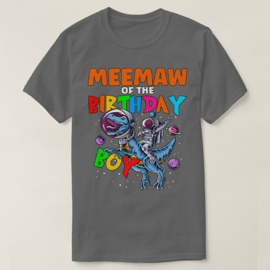 Dに乗る誕生日ボーイ宇宙飛行士のRawr MeeMaw Tシャツ (デザイン正面)