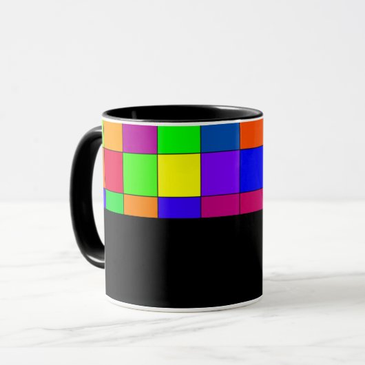 D01 - Tasse mit buntem Schachbrettmuster マグカップ (正面左)