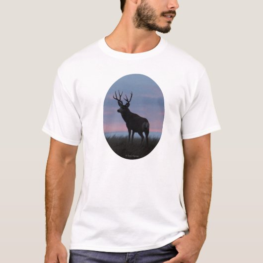 D22 ムール鹿の雄 朝日を浴びる雄鹿 Tシャツ (正面)
