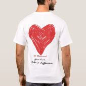 D Bernardの写実的なハートのティーの白 Tシャツ (裏面)