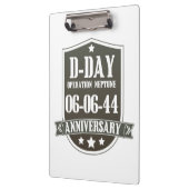D-Dayアニバーサリーバッジ クリップボード (左)