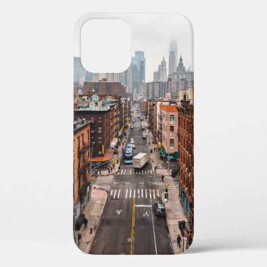 DA中、高層建物間の車 Case-Mate iPhoneケース (裏面)