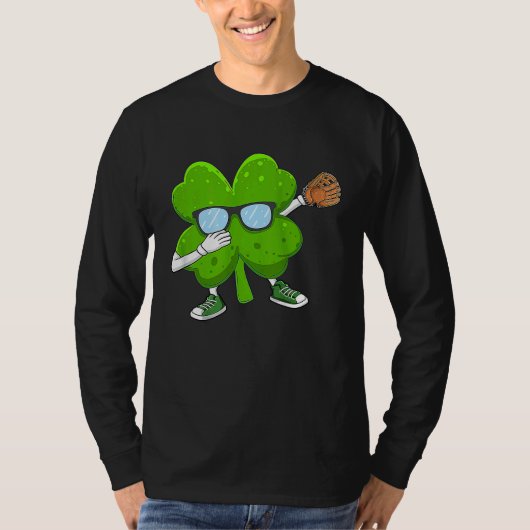 Dabbing Shamrock cricket St Patricks Day Men Women Tシャツ (正面)