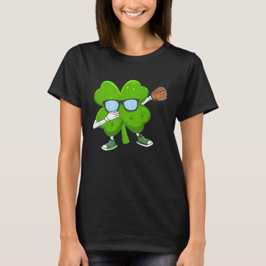 Dabbing Shamrock cricket St Patricks Day Men Women Tシャツ (正面)