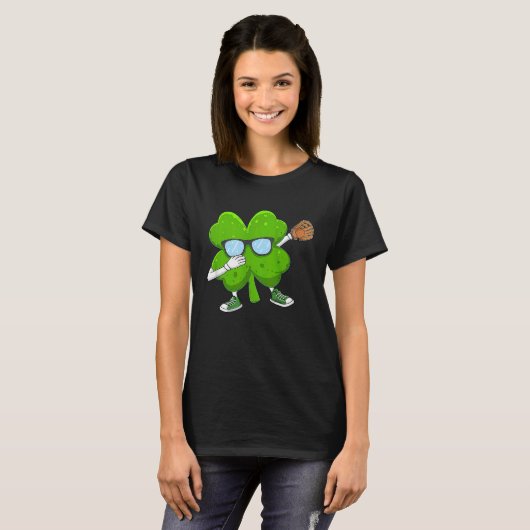 Dabbing Shamrock cricket St Patricks Day Men Women Tシャツ (正面フル)