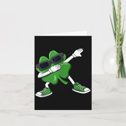 Dabbing Shamrock St Patrick's Day Funny Boys Girls カード (正面)