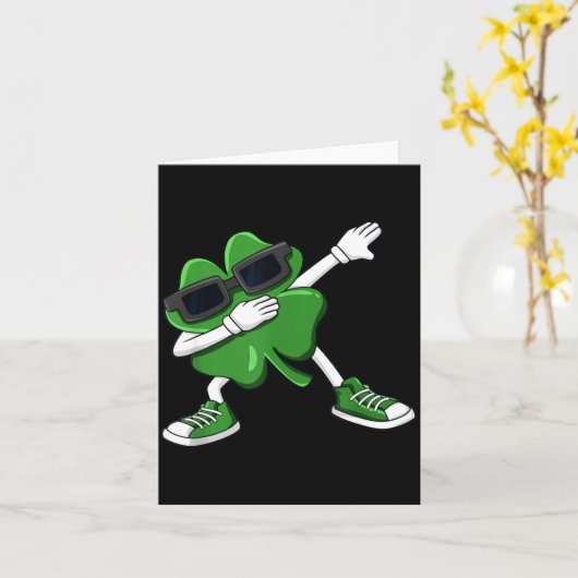 Dabbing Shamrock St Patrick's Day Funny Boys Girls カード (黄色い花)