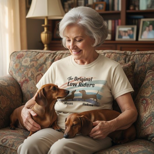 Dachshund名パーソナライズされた前オリジナルLow Riders Tシャツ