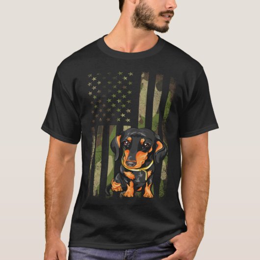 Dachshund American Flag Camouflage 4th July Wiener Tシャツ (正面)