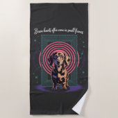 Dachshund Brave Hearts Often Come In Small Frames ビーチタオル (正面)