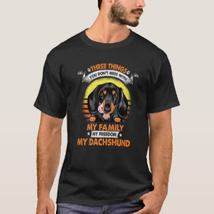 Dachshund Dで混乱させたくない3つおもしろいの Tシャツ