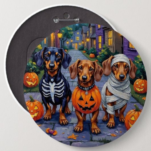 Dachshund Dogs Trick-or-Treating in Halloween 缶バッジ (正面&裏面)