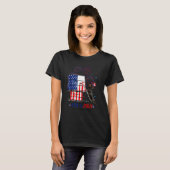 Dachshund Fireworks American Flag Independence Day Tシャツ (正面フル)