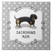Dachshund Mom (S black & tan) – かわいい犬のママ タイル (正面)