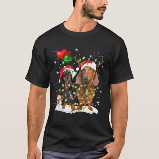 Dachshund  Santa Light Reindeer Hat in Snow Christ Tシャツ (正面)