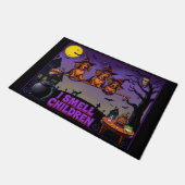 Dachshund Sisters I Smell Children ドアマット (アングル)