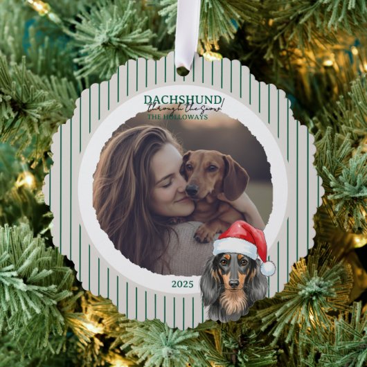 Dachshund through the Snow Christmas Holiday オーナメントカード (インサイチュ (木))