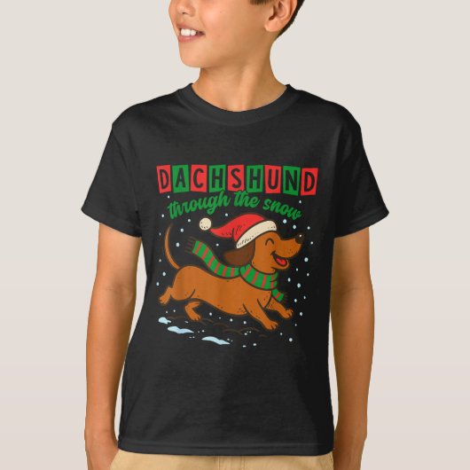 Dachshund Through The Snow Funny Christmas Wiener  Tシャツ (正面)