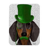 Dachshund with Green Top Hat Black Tan 2 マグネット (縦)