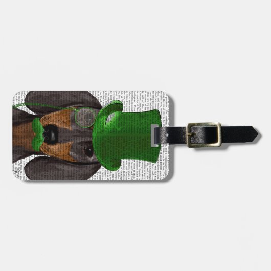 Dachshund with Green Top Hat Black Tan 2 ラゲッジタグ (正面横)