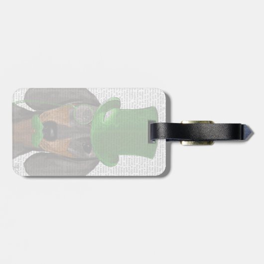 Dachshund with Green Top Hat Black Tan 2 ラゲッジタグ (裏面横)