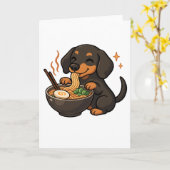 Dachshund with Noodles Ramen Kawaii Dog カード (黄色い花)
