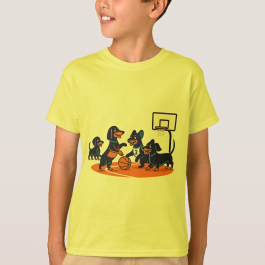 Dachshunds playing Basket Ball Tシャツ (正面)