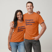 DAD: ディシプリン・アプリケーション・ディレクター Tシャツ (ユニセックス)