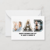DAD 文字切り抜き写真コラージュ 父の日 ノートカード (正面)