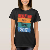 Dad Est Jun 2017 Proud Papa Grandpa Best Daddy Leg Tシャツ (正面)