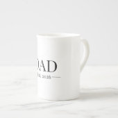 Dad Established 2026 ボーンチャイナマグカップ (正面右)