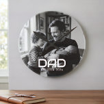 Dad Established Black White Bold Photo ラウンド壁時計<br><div class="desc">White Dad Established Modern Bold Photo Design. Replace the photo with your own of your kids and change the years to the years you became a dad.</div>